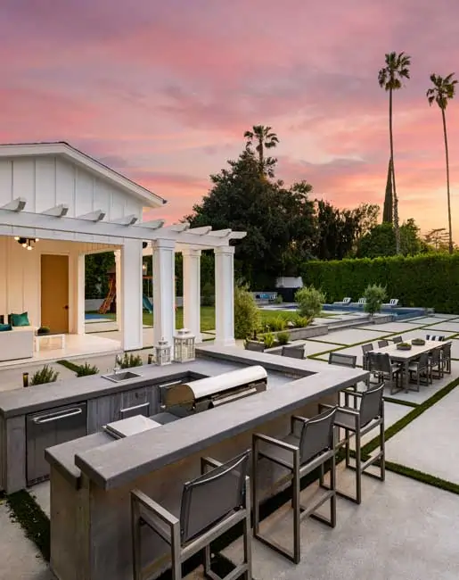 Outdoor Kitchen by Outdoorscapes