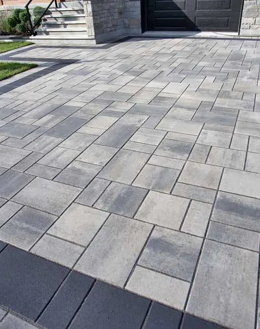 Driveway with pavers