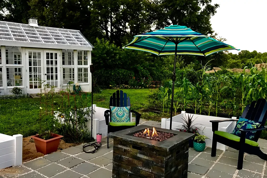 Outdoorscapes backyard installation